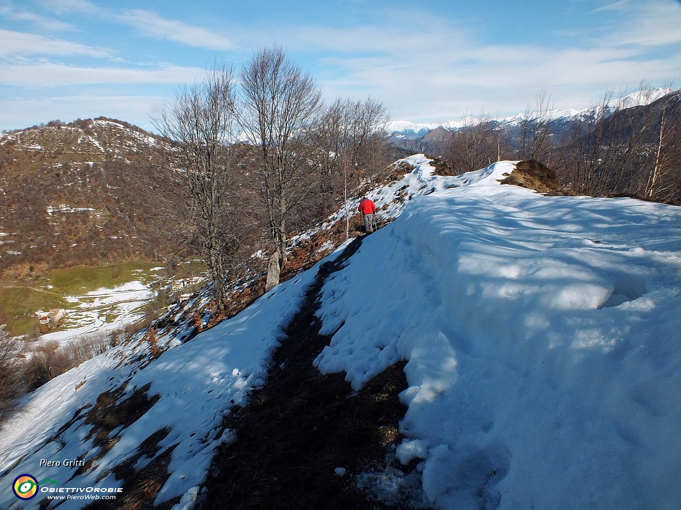 23 Sguardo indietro...ammassi di neve .JPG